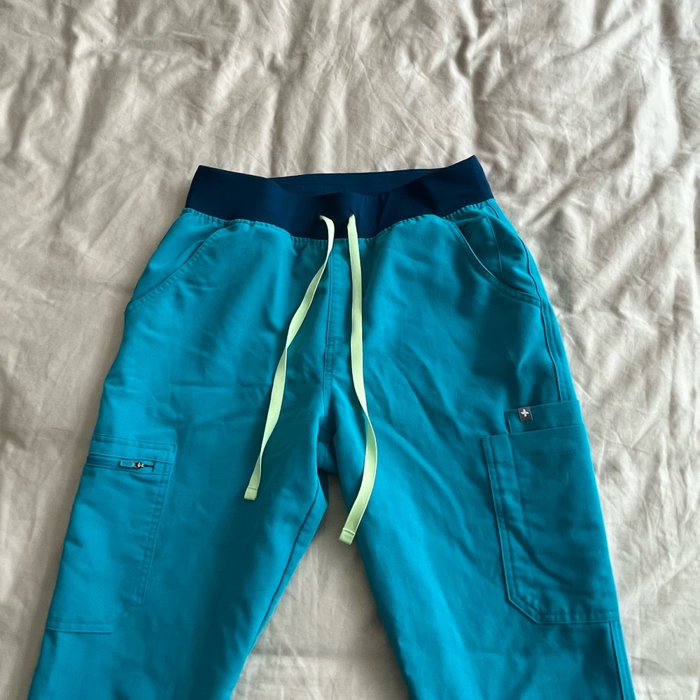 Figs Teal High Waisted Yola skinny scrub pants-Medium Tall